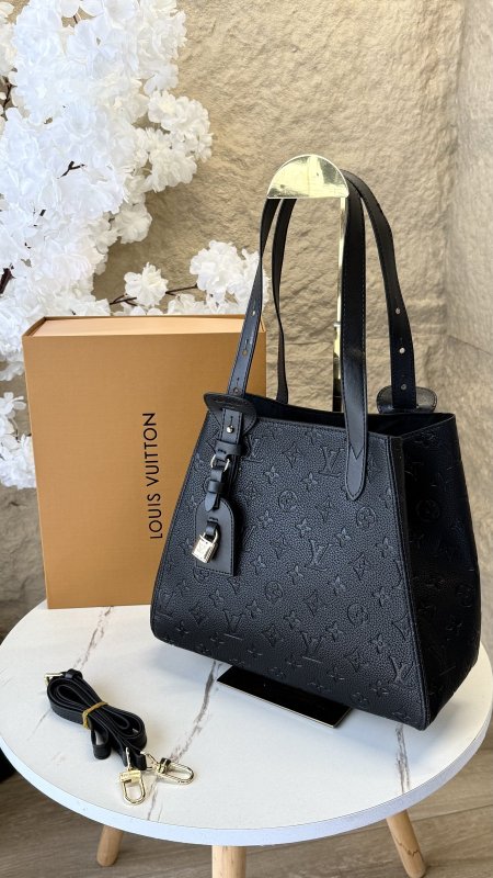 لوي فيتون / louis vuitton all in ماستر كواليتي شامل علبة